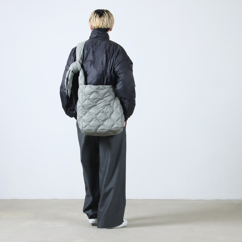 08sircus(ゼロエイトサーカス) 08sircus × TAION Down shoulder bag