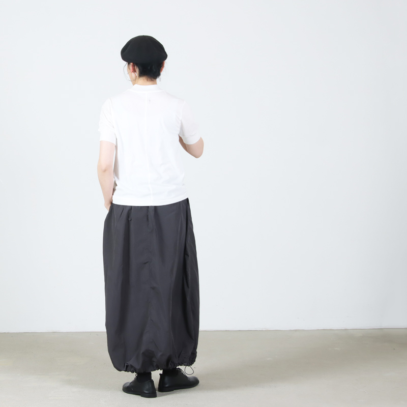 AXESQUIN(アクシーズクイン) NYLON TAFFTA EASY SKIRT