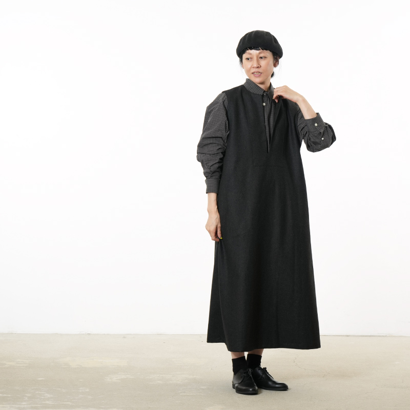 Charpentier de Vaisseau(シャルパンティエ ドゥ ヴェッソ) Darrel Washable Wool Dress