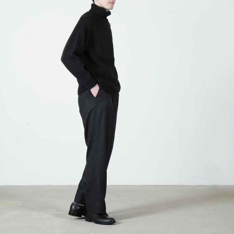 COMOLI(コモリ) ウールフラノ パンツ