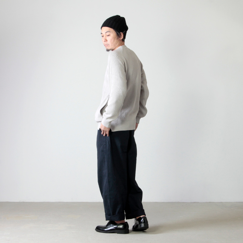 CURLY(꡼) ASSEMBLY CREW KNIT