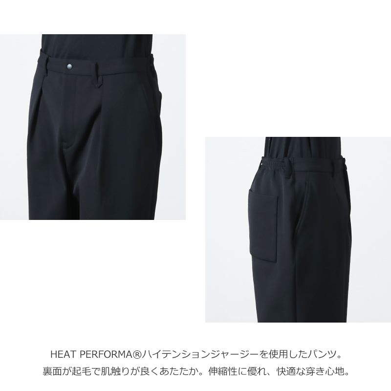 CURLY(꡼) HEAT PERFORMA TAPERED TROUSERS