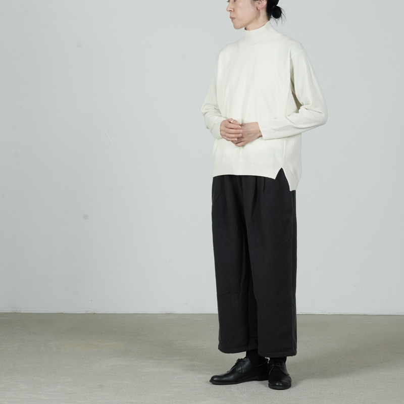 evameva(エヴァムエヴァ) wool turtleneck
