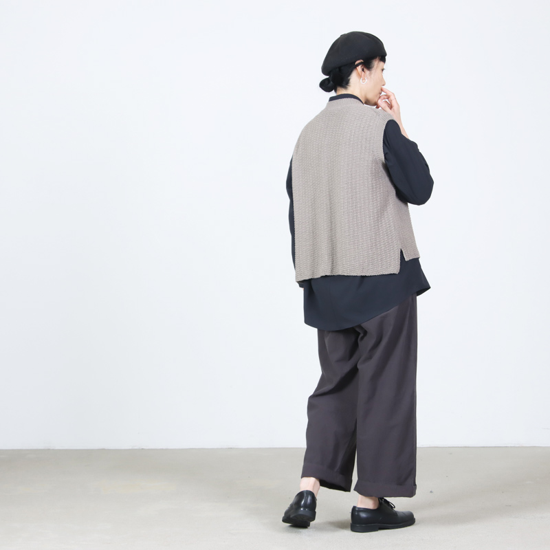 evameva(エヴァムエヴァ) cotton linen vest