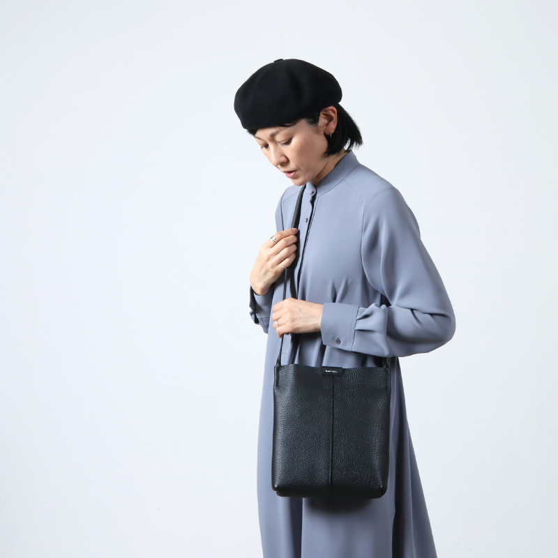 Hender Scheme(エンダースキーマ) piano shoulder small