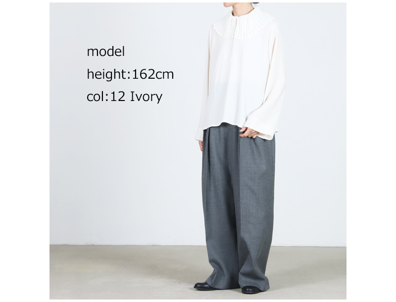 mizuiro ind(ミズイロインド) プリーツカラーシャツプルオーバー