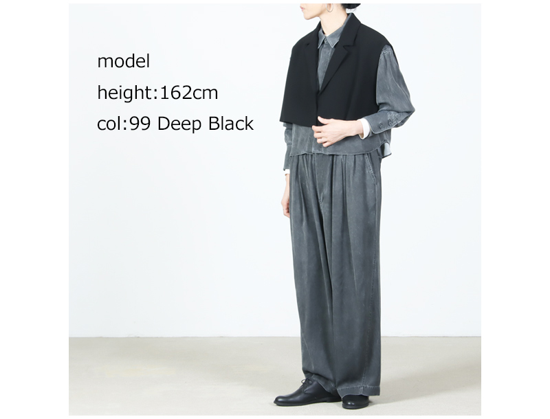 NO CONTROL AIR(ノーコントロールエアー) トリアセテート&ポリエステル・ライトクレープダブルクロス ショートテーラードベスト