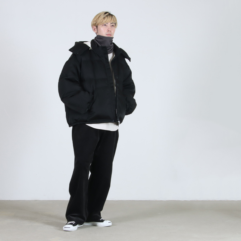 tilak(ティラック) Dagger Neckwarmer