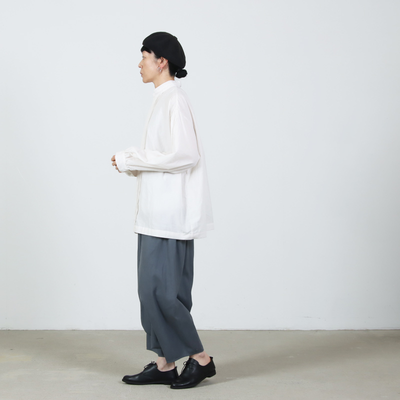 Veritecoeur(ヴェリテクール) ピンタック シャンブレーシャツ