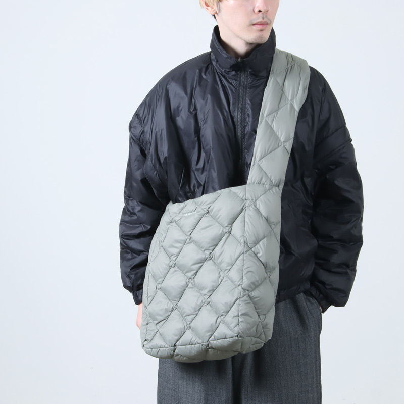 08sircus (ゼロエイトサーカス) 08sircus × TAION Down shoulder