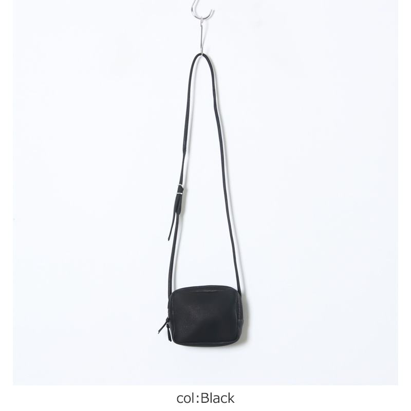 Aeta() SQUARE SHOULDER