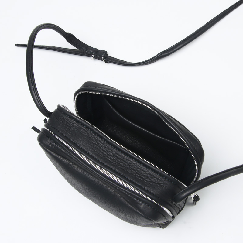 Aeta() SQUARE SHOULDER