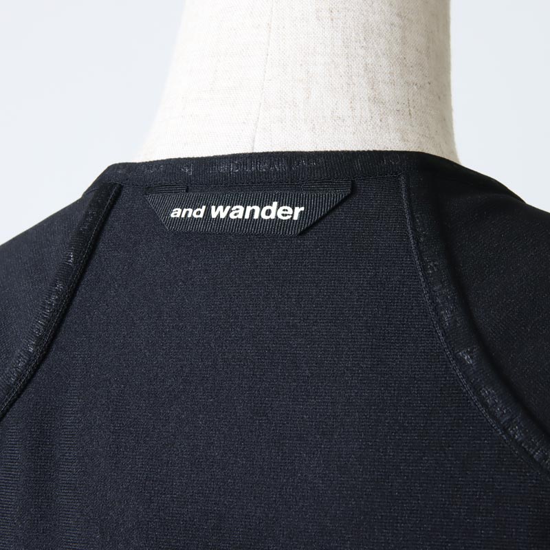 and wander アンドワンダーlight fleece pullover | patiooccitan.com