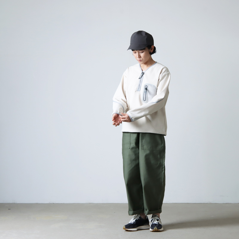 and wander (アンドワンダー) light fleece pullover / ライトフリース