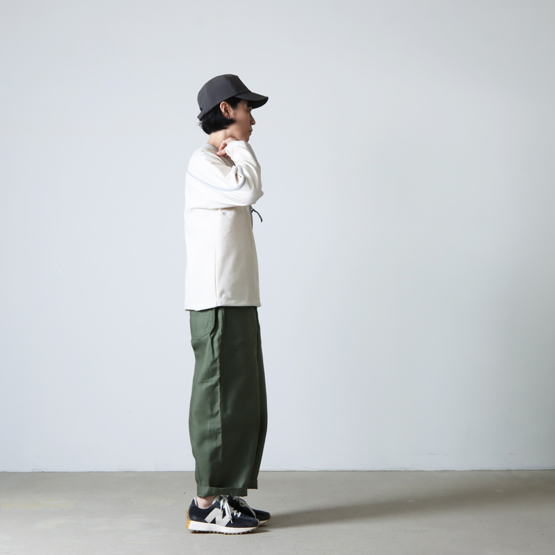 and wander (アンドワンダー) light fleece pullover / ライトフリース