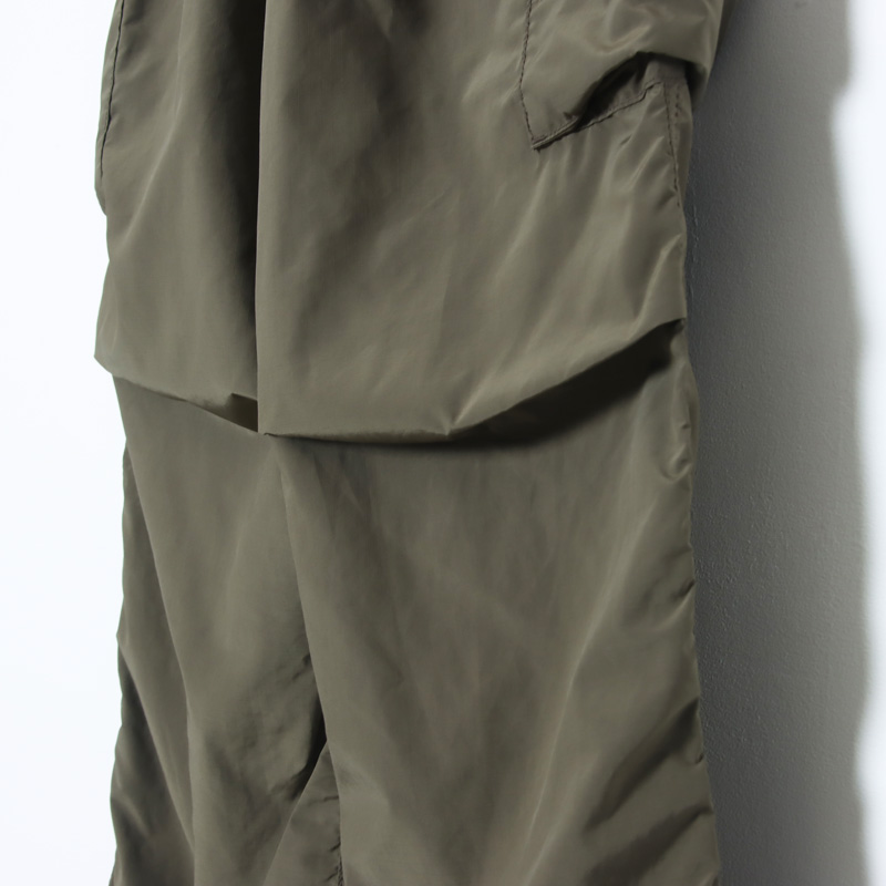 and wander(����ɥ�����) oversized cargo pants