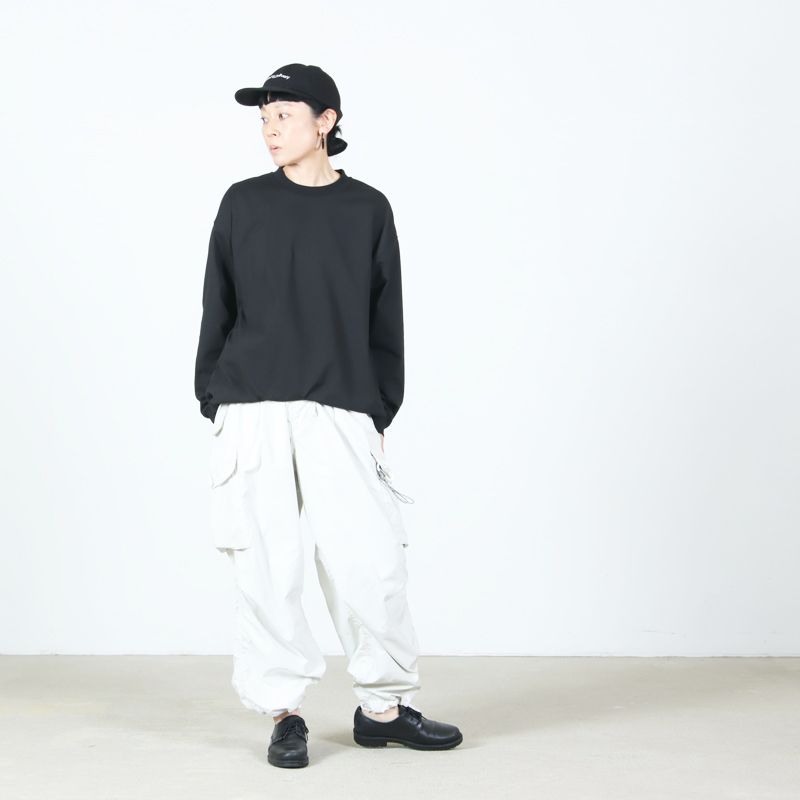 and wander(����ɥ�����) oversized cargo pants