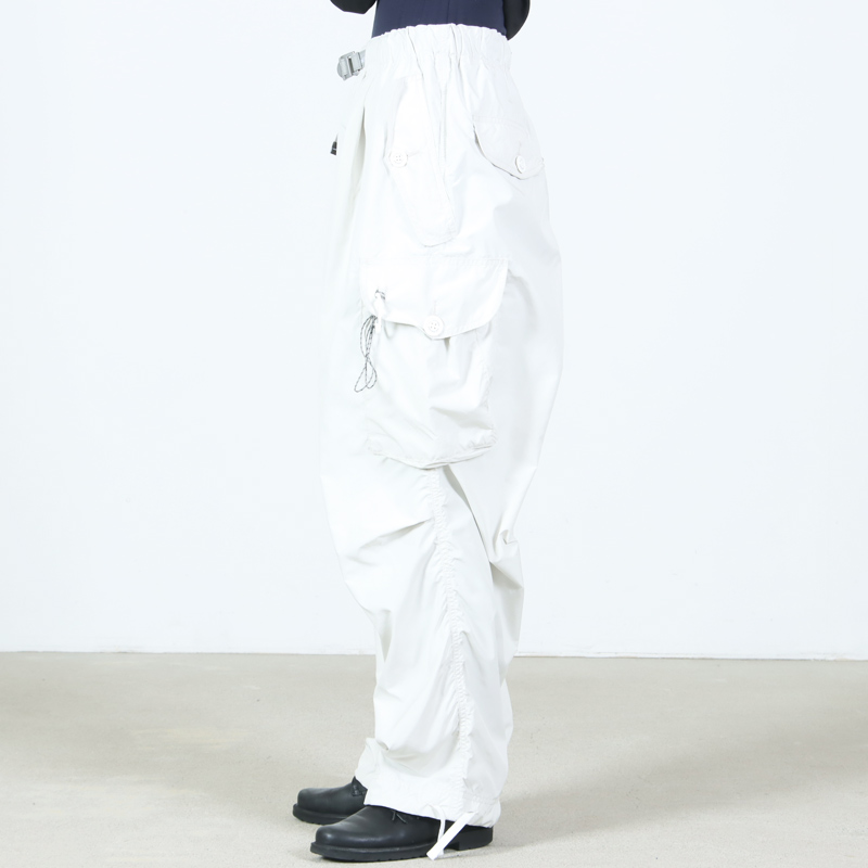 and wander(����ɥ�����) oversized cargo pants