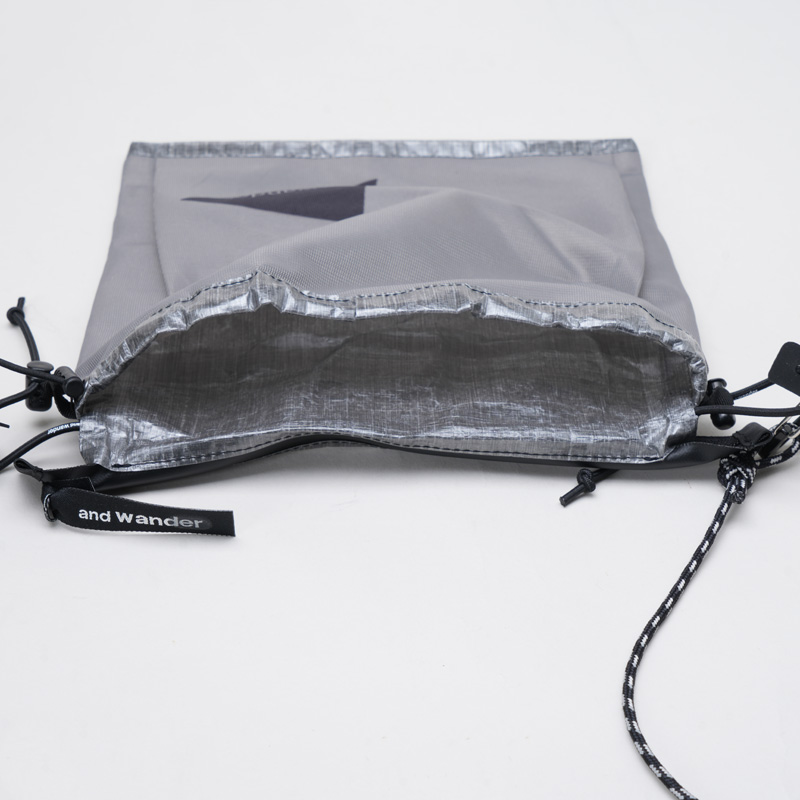 and wander(����ɥ�����) UL sacoche with Dyneema