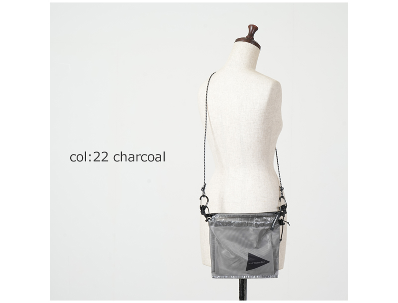 and wander(����ɥ�����) UL sacoche with Dyneema