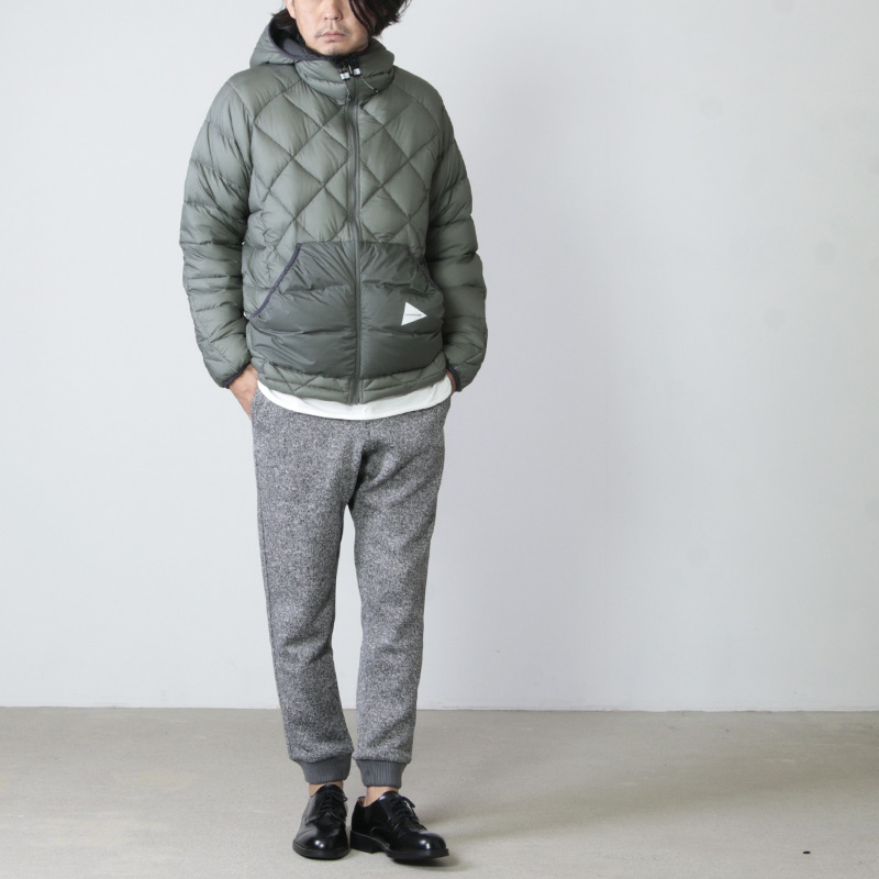 送料込みand wander diamond stitch down jacket