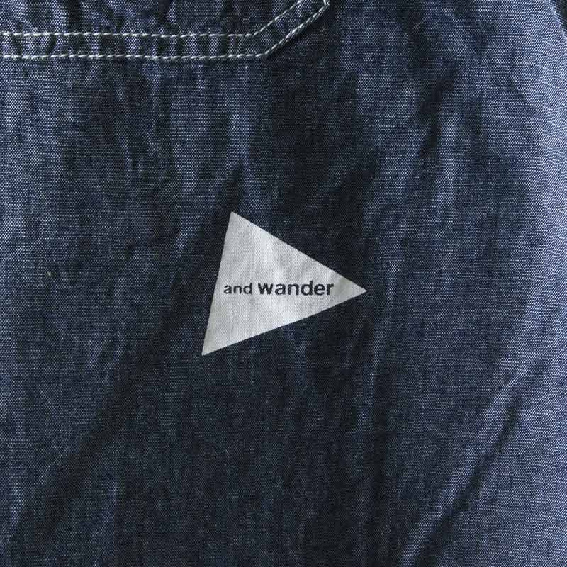 and wander (アンドワンダー) CORDURA indigo chambray shirt