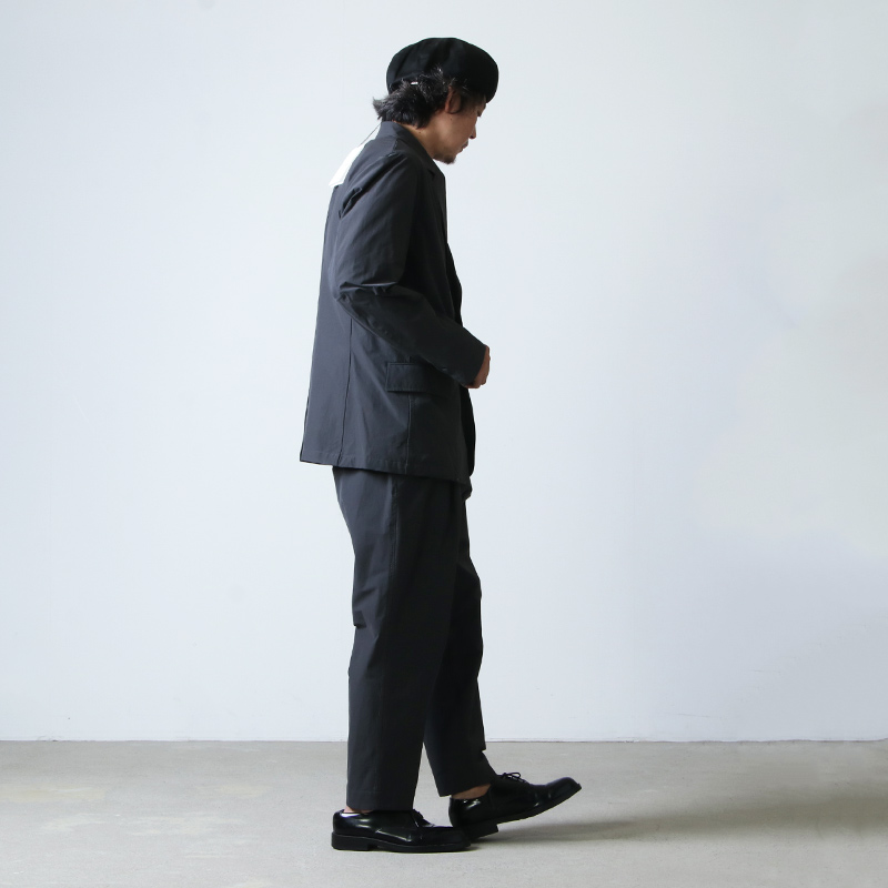 and wander (アンドワンダー) plain tailored stretch jacket