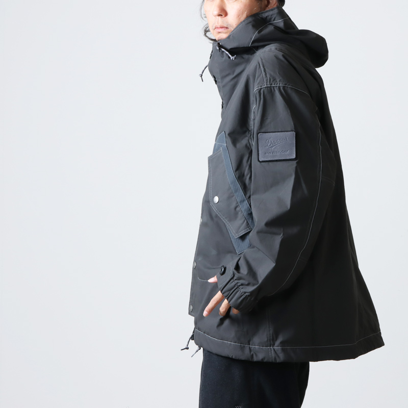 and wander(ɥ) DANNER  and wander field parka