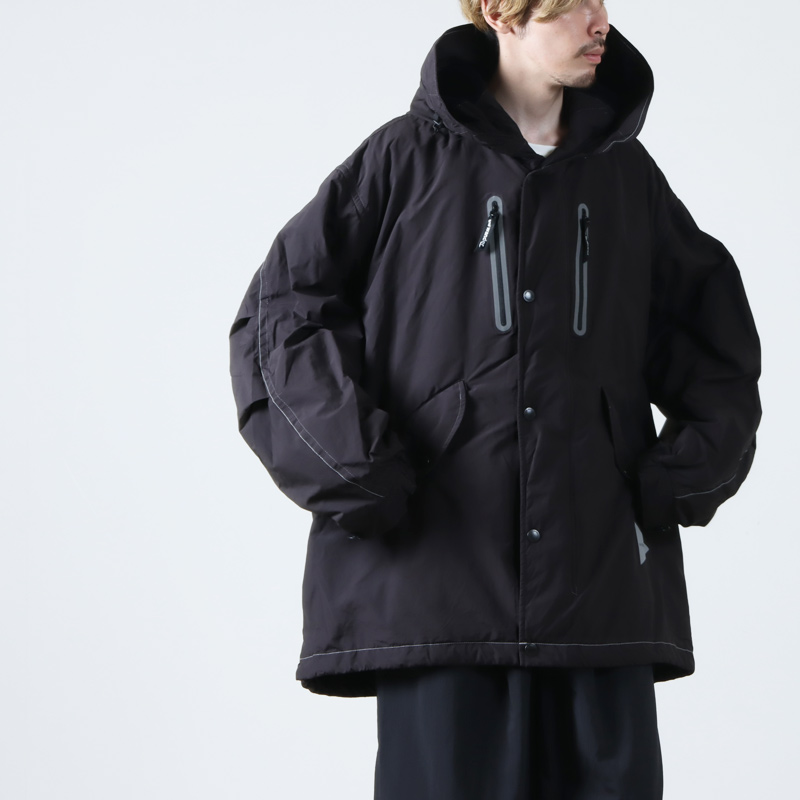 and wander(ɥ) 43 fishtail Octa coat