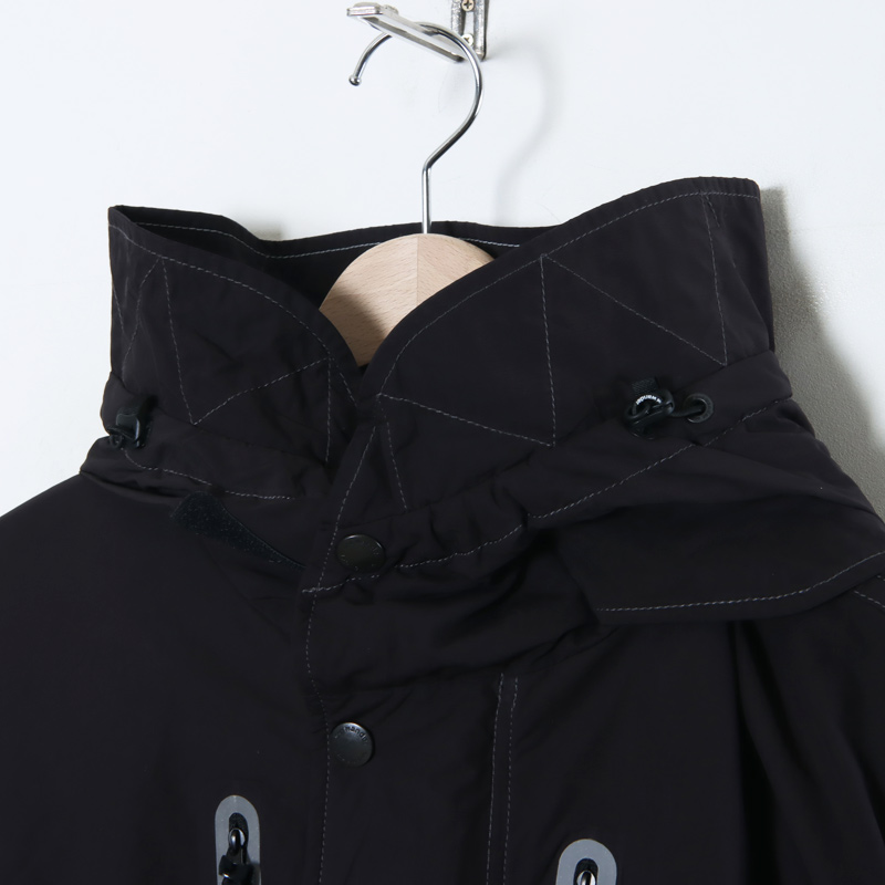 and wander(ɥ) 43 fishtail Octa coat