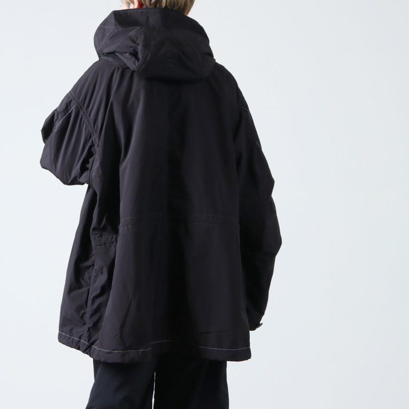 and wander(ɥ) 43 fishtail Octa coat