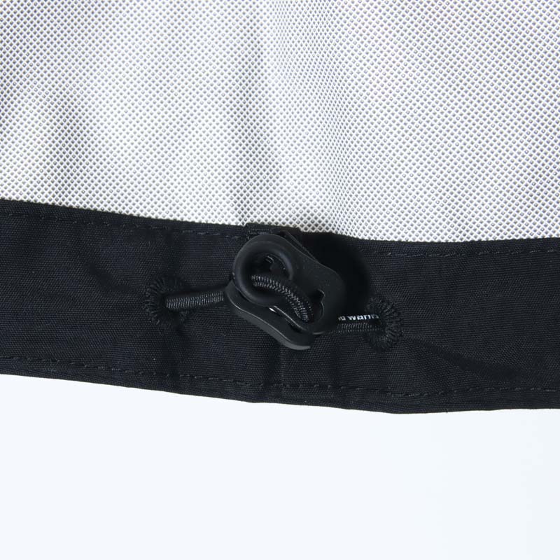 and wander(ɥ) 2.5L hiker rain jacket