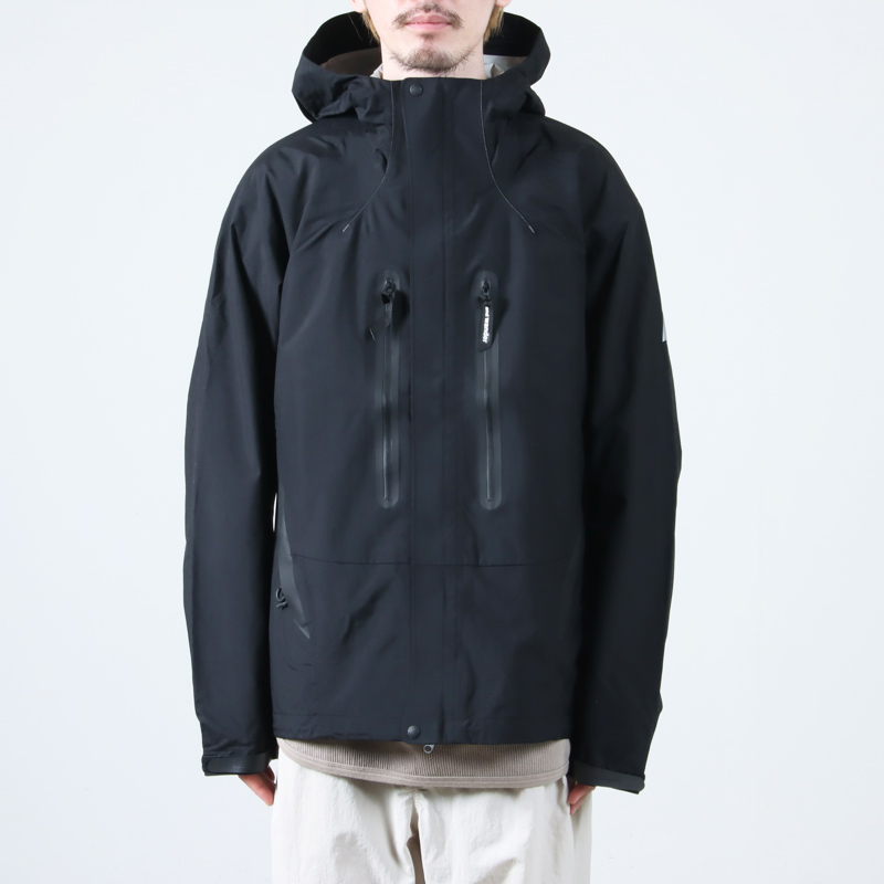 and wander(ɥ) 2.5L hiker rain jacket