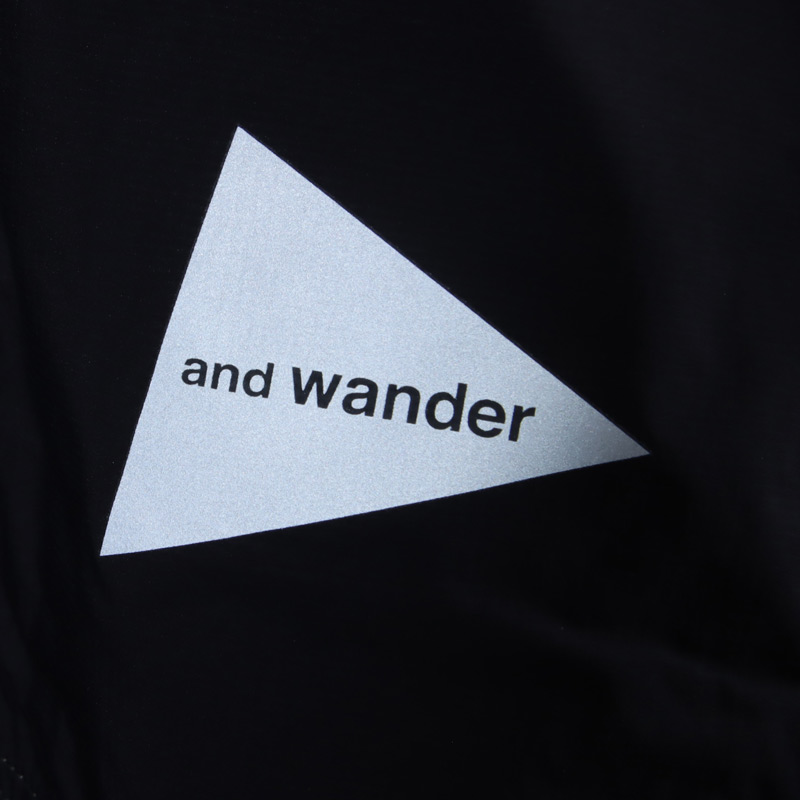 and wander(ɥ) PERTEX wind jacket
