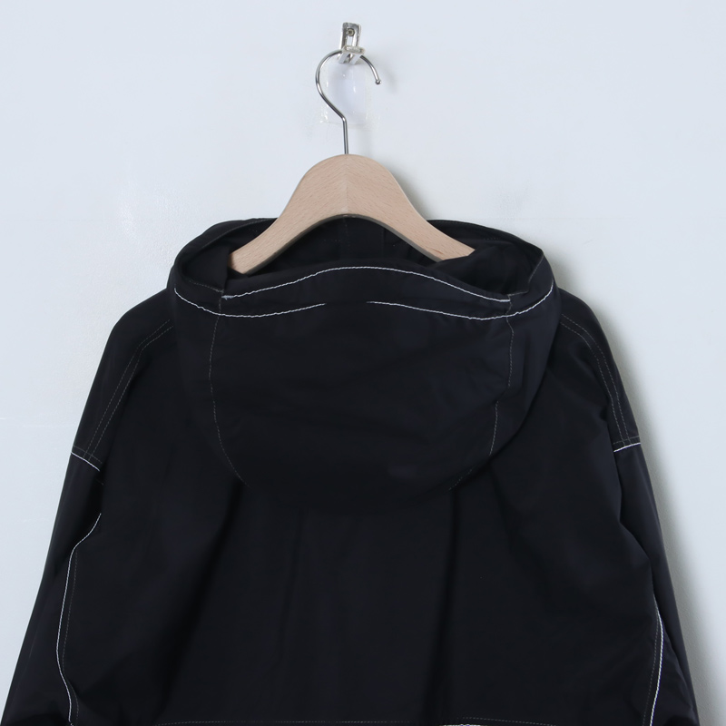 and wander(ɥ) PERTEX wind jacket