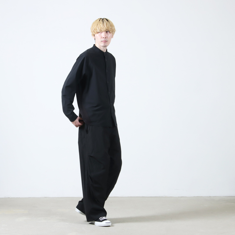 and wander(ɥ) fleece base band collar shirt