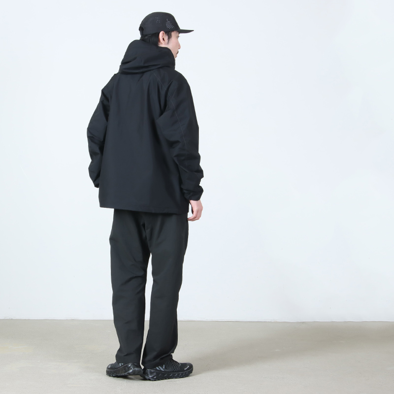 and wander(����ɥ�����) 2.5L hiker rain jacket