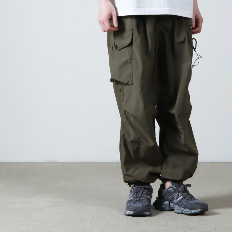 and wander(ɥ) oversized cargo pants