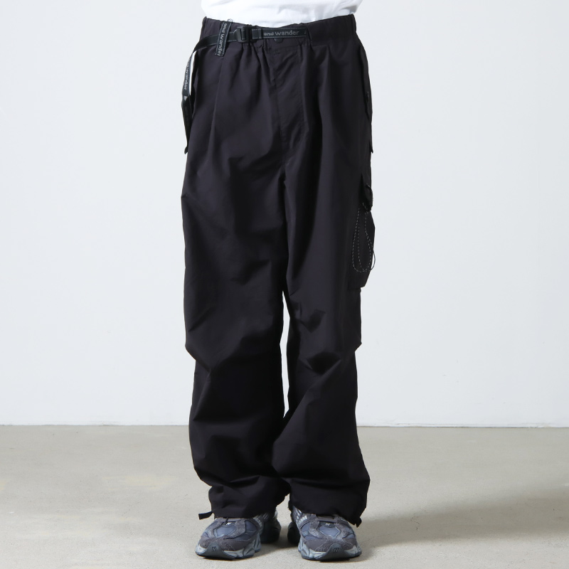 and wander (アンドワンダー) oversized cargo pants / オーバーサイズ ...