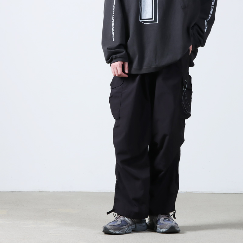 and wander(ɥ) 87 oversized cargo pants