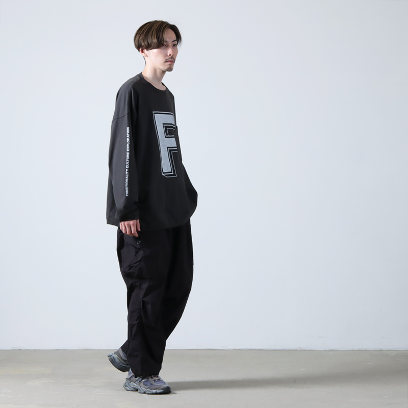 and wander(ɥ) 87 oversized cargo pants