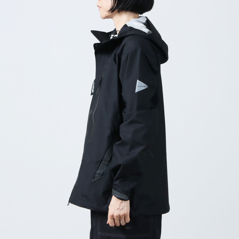 and wander(ɥ) 2.5L hiker rain jacket