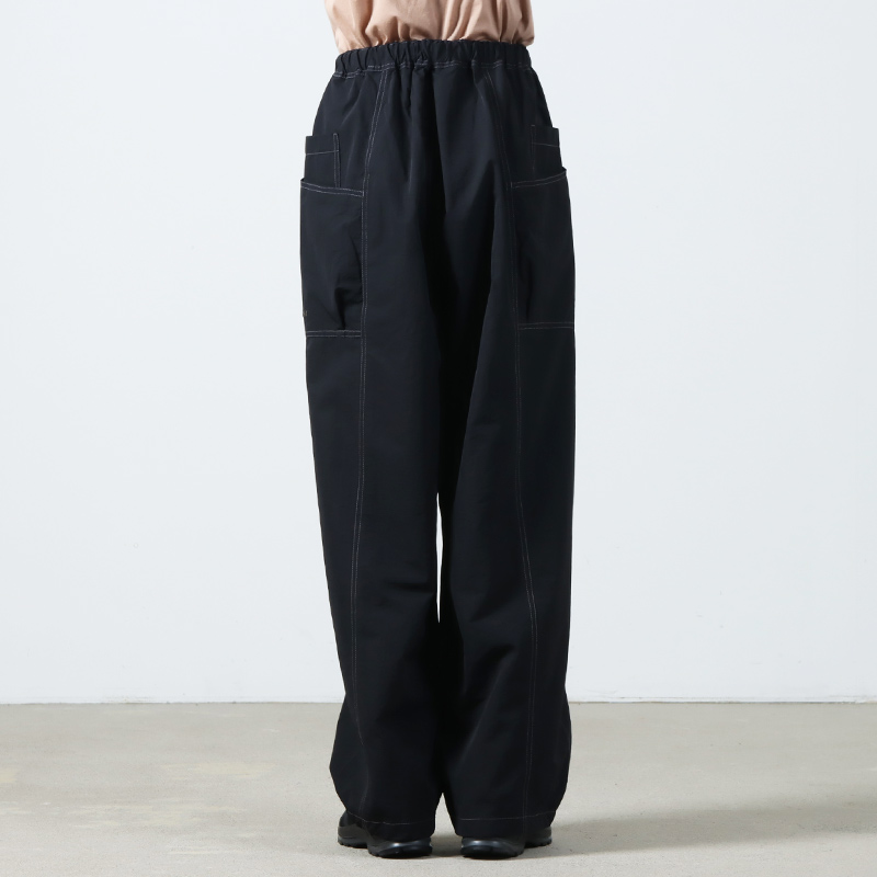 and wander(ɥ) crinkled nylon pants