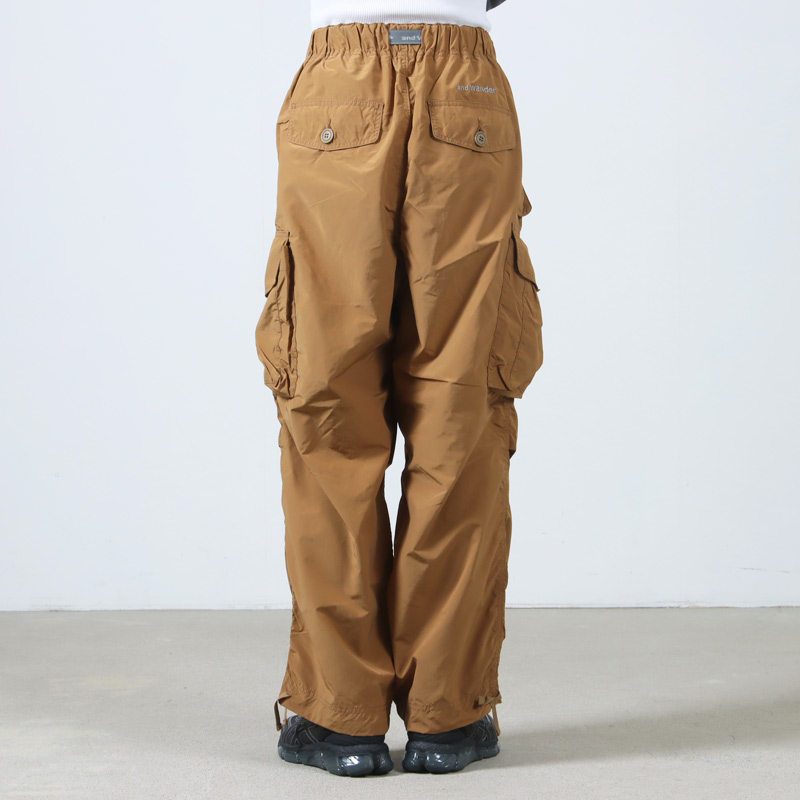 and wander(ɥ) oversized cargo pants
