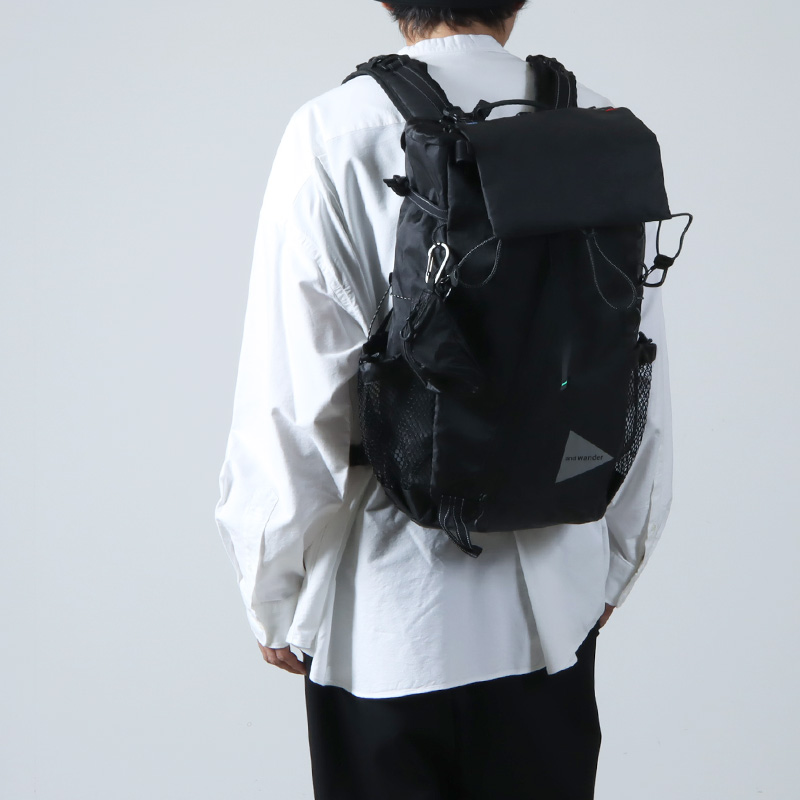 and wander（アンドワンダー）X-Pac 30L backpack（黒）