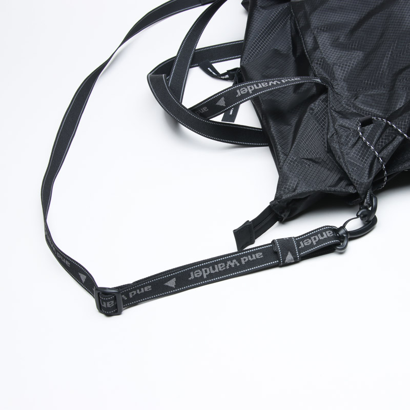 and wander(ɥ) sil tote bag