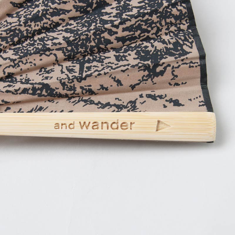 and wander(����ɥ�����) hiking club folding hand fan