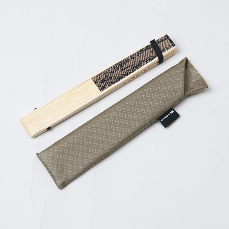 and wander(����ɥ�����) hiking club folding hand fan