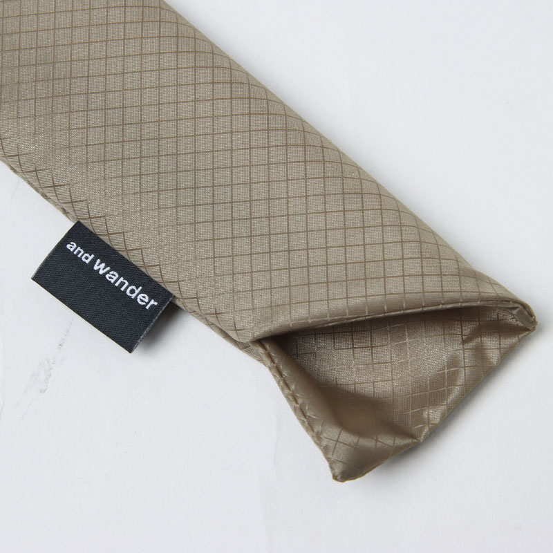 and wander(����ɥ�����) hiking club folding hand fan