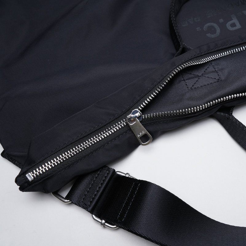 A.P.C.(�����ڡ�����) CROSSBODY BAG BACKSTAGE-NYLON CORDURA